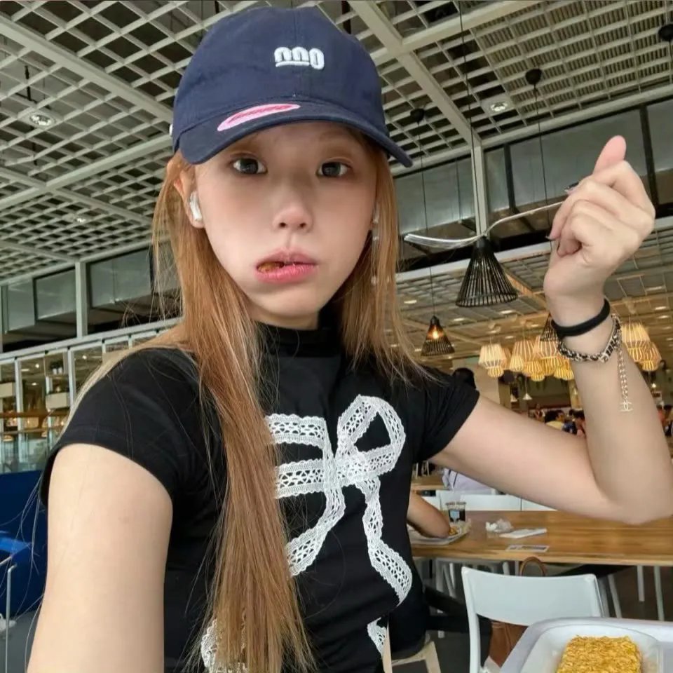 《大明星丽莎》封面